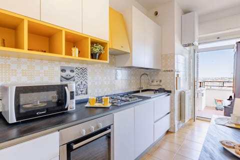 Coffee/tea facilities, Kitchen or kitchenette, dishwasher, minibar, pet friendly, stove, toaster