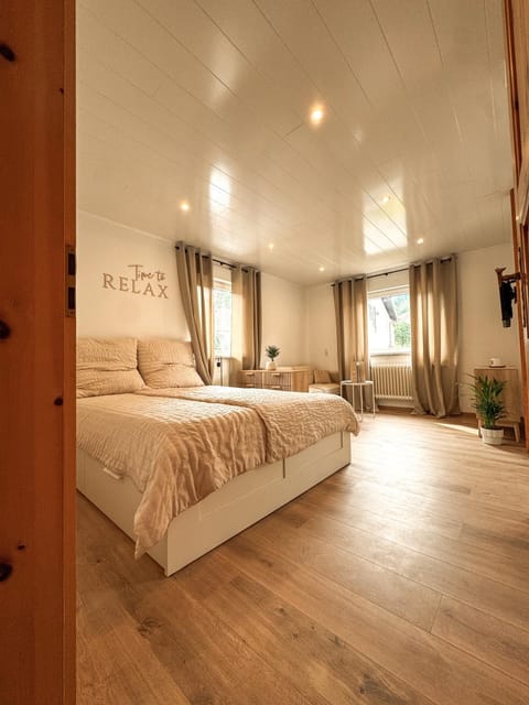 Living room, Bedroom