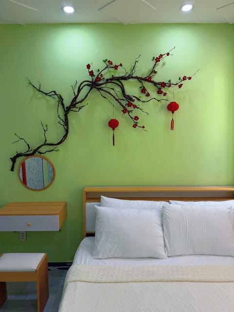 Bed, Photo of the whole room, Decorative detail, Bedroom