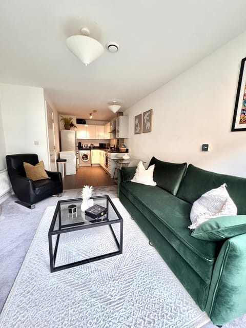 Living room, Photo of the whole room, Seating area