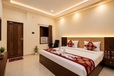 Bed, TV and multimedia, Photo of the whole room, Bedroom, air conditioner