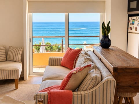 View (from property/room), Living room, Sea view