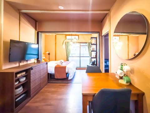 Bed, TV and multimedia, Living room, Photo of the whole room, Bedroom
