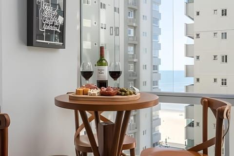 View (from property/room), Dining area, Sea view