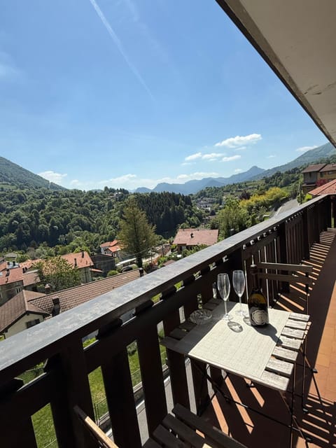 Day, Natural landscape, View (from property/room), Balcony/Terrace, Mountain view, Breakfast