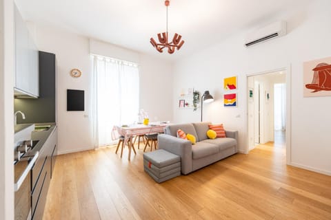 Living room, Seating area, kitchen