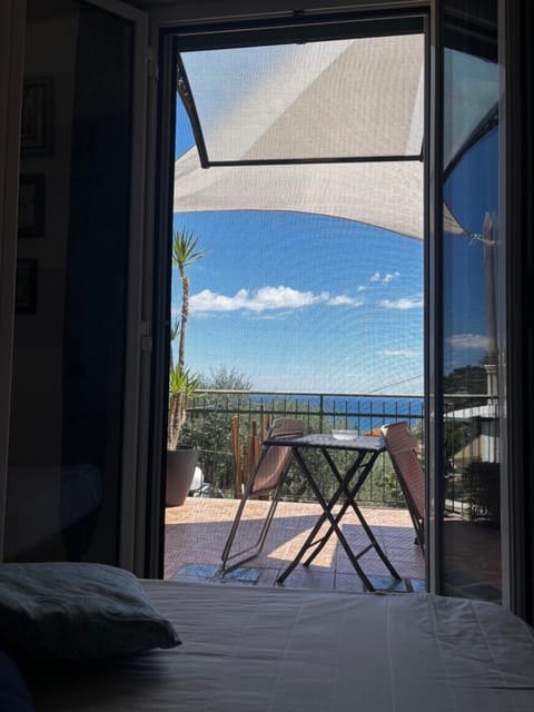 Day, View (from property/room), Balcony/Terrace, Photo of the whole room, Bedroom, Sea view