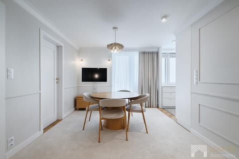 TV and multimedia, Living room, Dining area