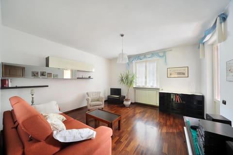 TV and multimedia, Living room, heating, internet