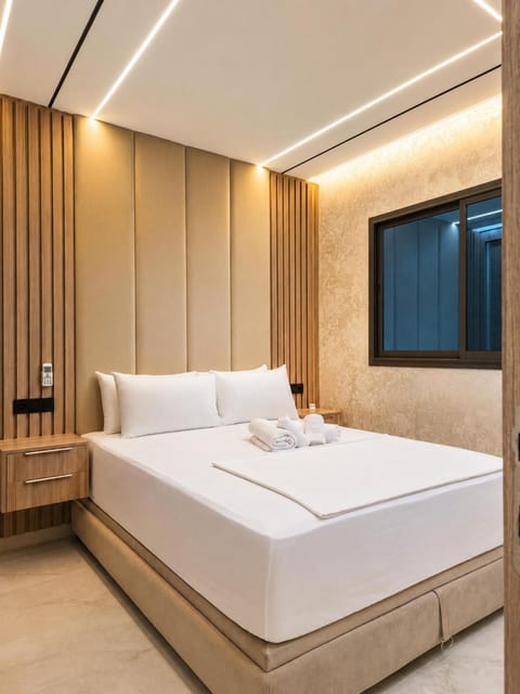 Bed, Photo of the whole room, Bedroom, towels, air conditioner