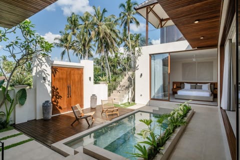 Property building, Swimming pool