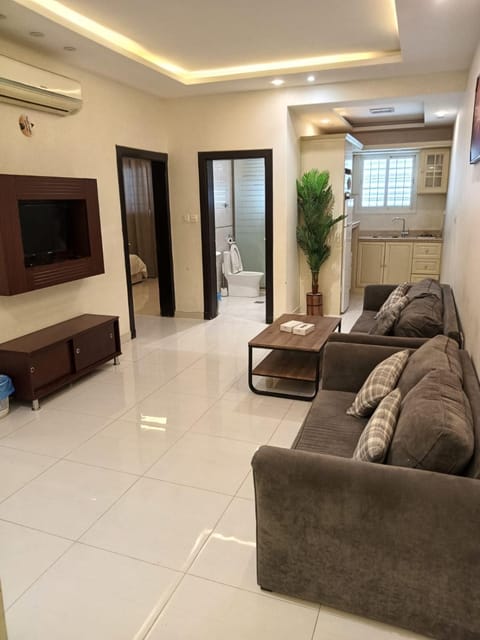 TV and multimedia, Living room, Seating area, air conditioner