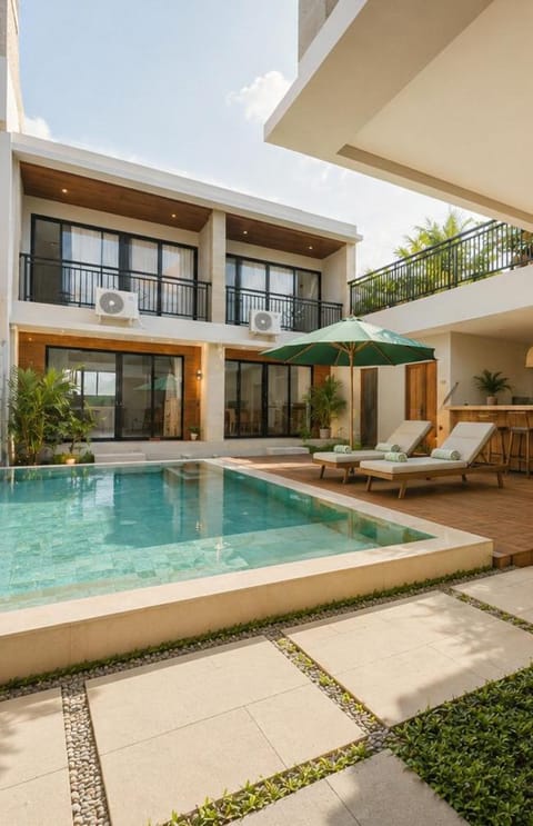 Pool view, Swimming pool