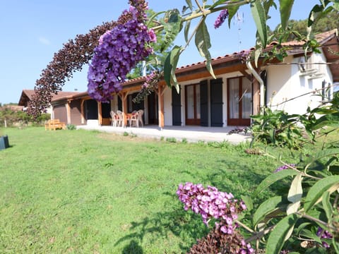 Property building, Garden, Garden, Garden view, Garden view