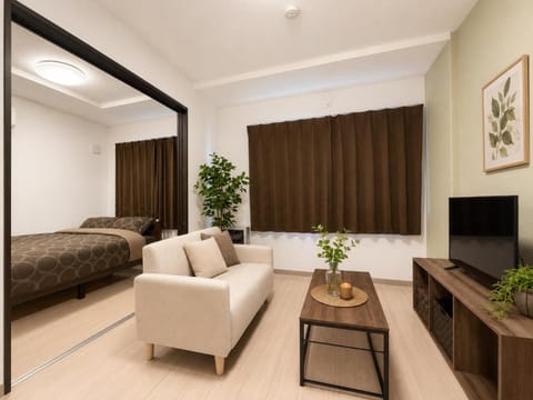 Bed, TV and multimedia, Living room, Photo of the whole room, Bedroom