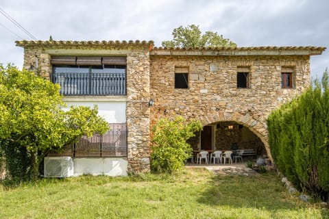 Property building, Facade/entrance, Garden