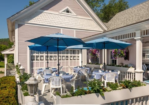Patio, Restaurant/places to eat, Balcony/Terrace
