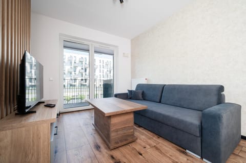 Communal lounge/ TV room, TV and multimedia, Living room, Seating area, Evening entertainment