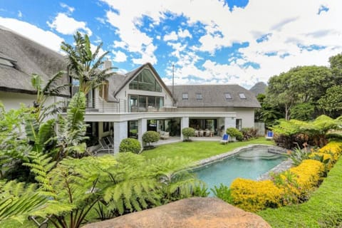 Garden view, Swimming pool, Swimming pool