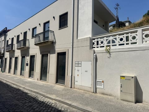 Facade/entrance, View (from property/room), Balcony/Terrace, Balcony/Terrace, Street view, Street view