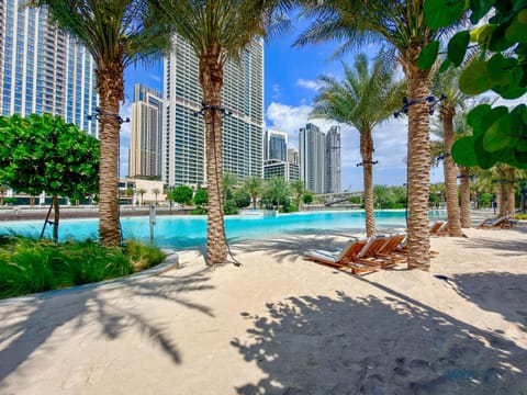 Day, Beach, City view, Pool view, Swimming pool, sunbed