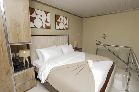 Property building, Bedroom