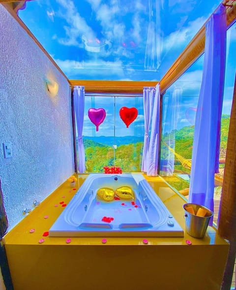 Hot Tub, Photo of the whole room, Bedroom