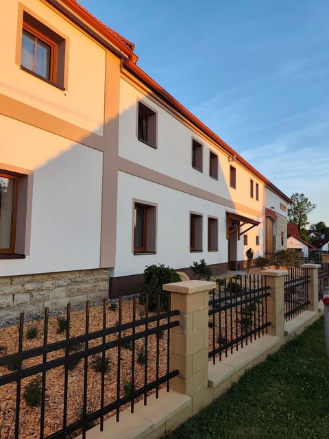 Property building, Day