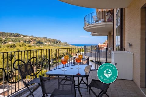Day, Natural landscape, View (from property/room), Balcony/Terrace, Balcony/Terrace, Sea view