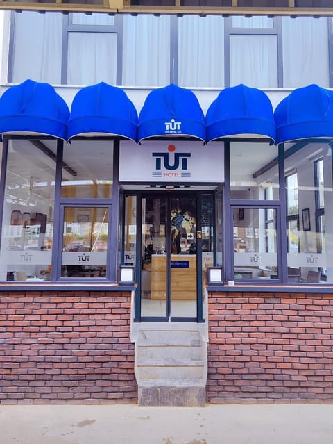 Facade/entrance, Day