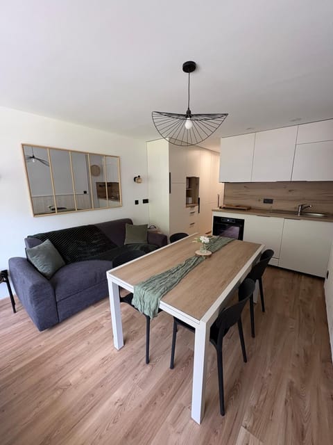 Kitchen or kitchenette, Living room, Dining area