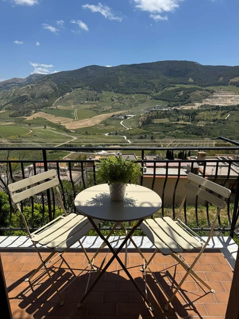 Natural landscape, View (from property/room), Balcony/Terrace
