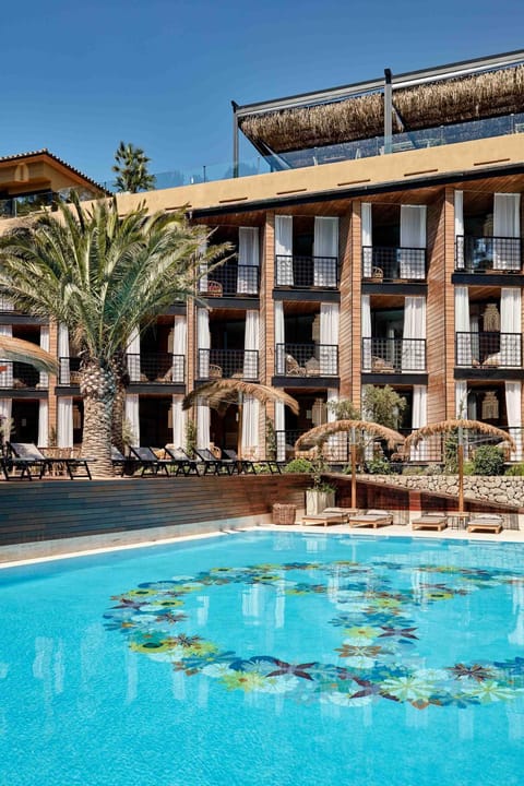 Pool view, Swimming pool