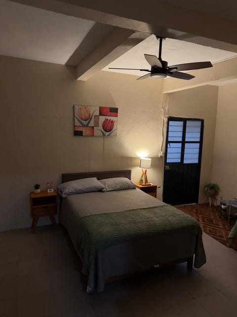 Photo of the whole room, Bedroom