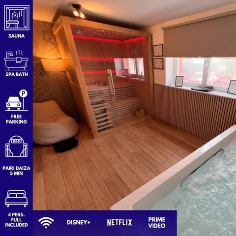 Hot Tub, Sauna, Bathroom