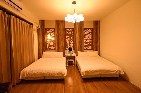 Bed, Photo of the whole room