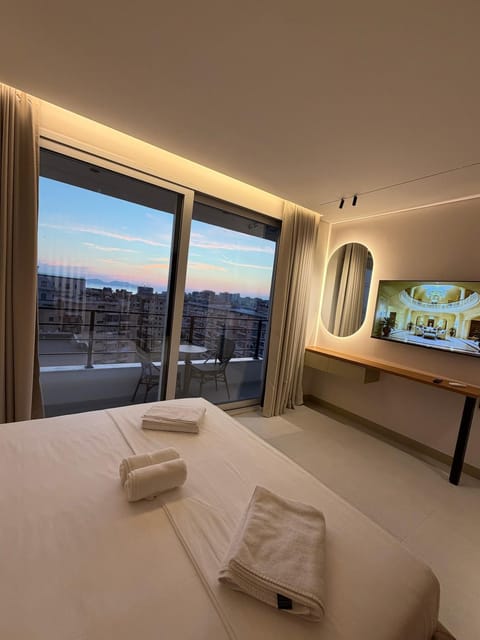 Bed, TV and multimedia