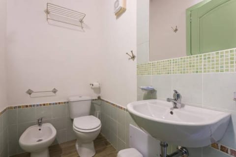 Madalen Guest House Bed and Breakfast in Bosa