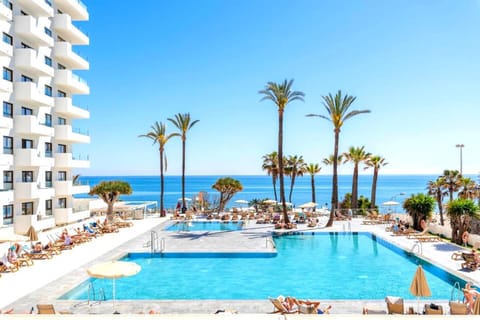 Property building, Day, Beach, Pool view, Sea view, Swimming pool, sunbed