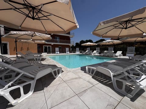 Property building, Swimming pool