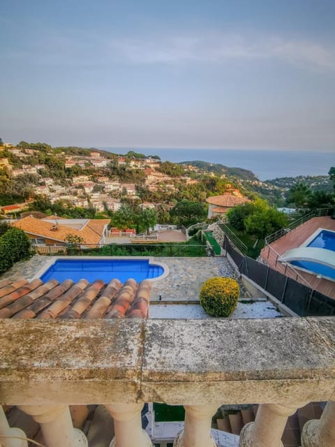 Day, Natural landscape, Mountain view, Pool view, Sea view, Swimming pool
