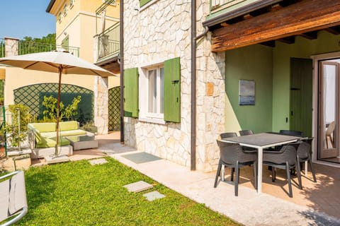 Patio, Garden, Garden view