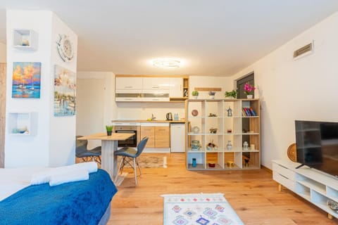 Living room, Bedroom