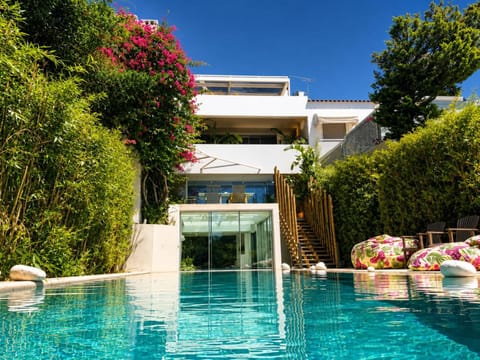 Property building, Garden, Pool view, Swimming pool, sunbed