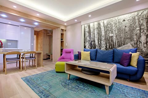 Living room, Seating area