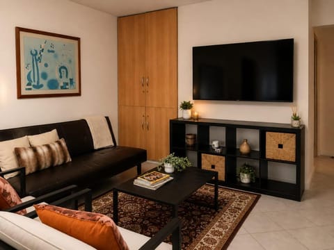 Communal lounge/ TV room, Living room, Seating area