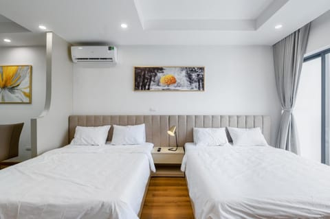 Bed, Photo of the whole room, air conditioner