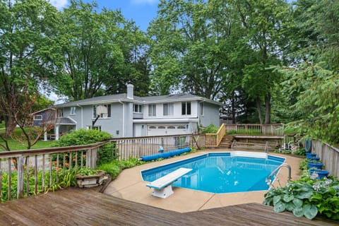 Property building, Patio, Garden, Garden view, Pool view, Swimming pool
