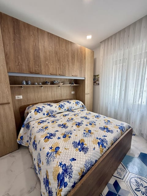 Bed, Decorative detail, Bedroom, locker, wardrobe