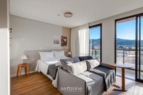 Bed, View (from property/room), Balcony/Terrace, Living room, Bedroom